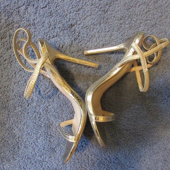 New In Box Lulus Adelle 6 Gold Dressy Ankle Strap 4" Heels Shimmers - Picture 2 of 4